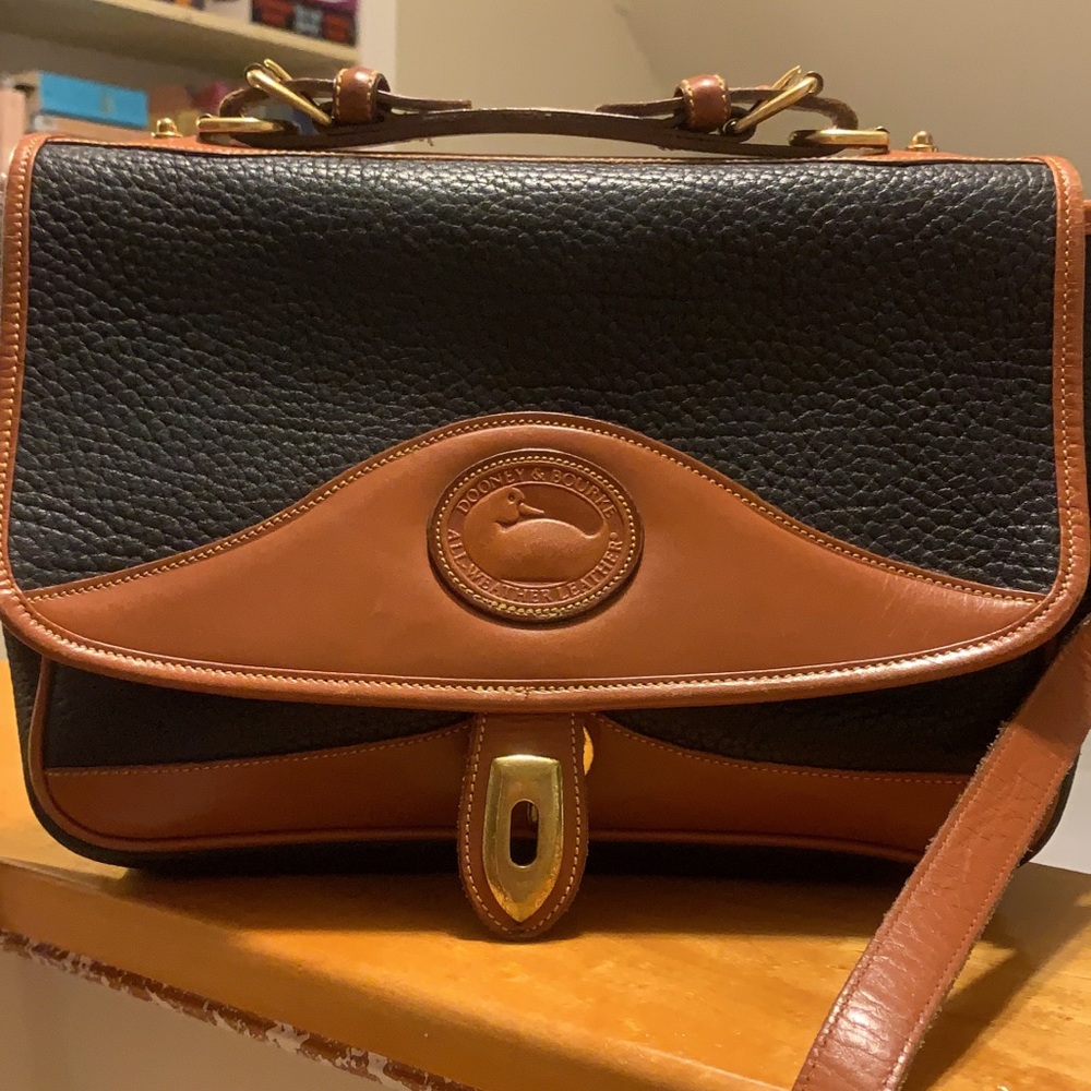 Dooney and Bourke Vintage bag